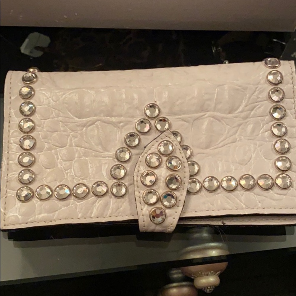 Raviani wallet like new no flaws or signs of use